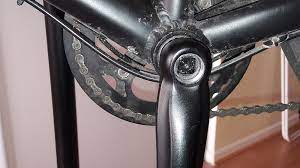 Comment démonter un pédalier sur un vélo ancien. Demonter Facilement Les Pedales Et Le Pedalier De Son Velo