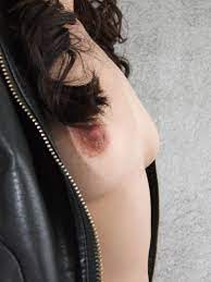 Scarlet close-up erect nipple Porn Pic - EPORNER