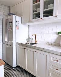 Home Office Trabalhar O Dia Todo Mentalizando Que A Cozinha Esta Arr Em 2020 Decoracao Cozinha De Apartamento Cozinha Americana Apartamento Decoracao Cozinha Pequena