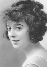 Mabel's Married Life (1914)