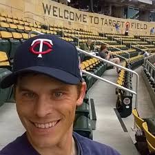 Adam Bartels (@BartelsAdam)