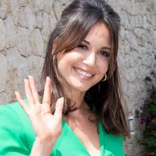 Mandy grace capristo (born 21 march 1990), also known mononymously as mandy, is a german singer and songwriter. Mandy Capristo Mini Monrose Reunion Und Die Fans Sind Begeistert Bunte De