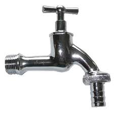 An diesen wasserhahn holen sich so ziemlich alle ihr wasser, einschließlich der obere mieter und das ganz frech. Auslaufventil Mit Knebelgriff Garten Keller Aussen Wasserhahn 1 2