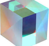 CynKen 1Pcs 2x2x1.7cm Optical Glass RGB Dispersion Prism X-Cube for Physics  Teach Decoration Art