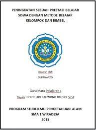 Tema atau judul makalah di bagian atas, nama mata kuliah dan dosen pengampu dalam mode italic, logo instansi atau kampus, nama penulis makalah dan nim, dan terakhir adalah nama program studi atau jurusan diikuti nama instansi dan tahun pembuatan makalah. Format Penulisan Dan Macam Macam Contoh Cover Makalah