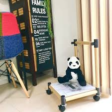 工具不要 all100均アイテムで手押し車風おもちゃを簡単diy 手押し車 ベビーグッズ 手作り 手作りおもちゃ ペットボトル