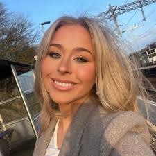 𝙺𝚊𝚝𝚒𝚎 𝙱𝚞𝚛𝚗𝚜🦋 (@katieburns36)