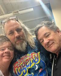 Vicki Joy Anderson (@vickijoyauthor) • Threads, Say more