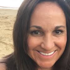 Suzonn (@SuzonnMcCorry)