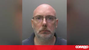 Homem guia 209 quilómetros para ter sexo com criança