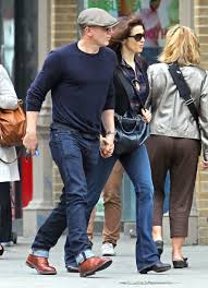 Daniel craig and wife rachel weisz enjoy bafta l.a.'s annual event at the beverly hilton. Daniel Craig And Rachel Weisz Ran Errands In Nyc Rachel Weisz And Daniel Craig Treat Themselves To A Romantic City Stroll Popsugar Celebrity Photo 4