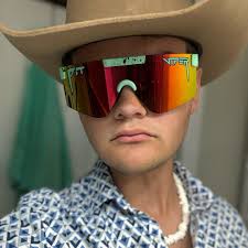 Is it safe to eat fish from Smith Mountain Lake?