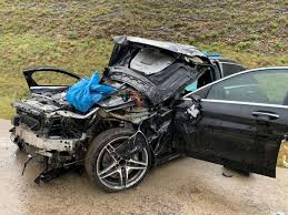 On the flip side, reports of supernatural happenings in beaver creek lead to an attack on the small community, leaving daniel diaz and chris eriksen stranded and hunted in the wilderness. Thuringen Gluck Im Ungluck Bei Unfall Am Autobahndreieck Suhl Thuringen Insudthuringen