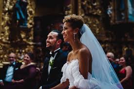 We have some styles to be perfect inspiration for your bridal look. 47 Wedding Hairstyles That Look Perfect With A Veil