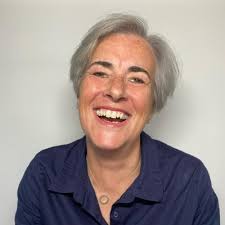 London Half Marathon completed yesterday in sub 2 hours 🏃🏽‍♀️🥳 Thank you  so much to everyone who donated, we raised thousands of pounds between us  for McMillan cancer 💚 Next stop a