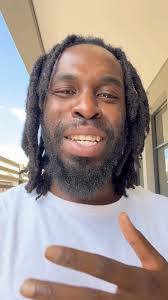 À la recherche du 𝕞𝕠𝕞𝕖𝕟𝕥𝕦𝕞 avec Lila-Mae Talbot. ______ ⌛️ Momentum  avec Lila-Mae Talbot ╱ Stage intensif, lundi prochain.