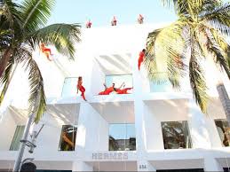 Hermes pan died in beverly hills, california, on september 19, 1990, aged 80, from undisclosed causes. The Vivant S Top 10 Hermes Reinvents Its Beverly Hills Boutique And Dominique Ansel S Magic Souffle Stylecaster