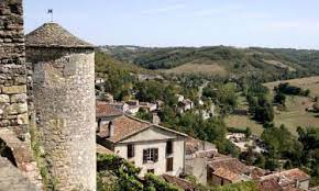 There are several shops selling local artisan. Die 10 Besten Hotels In Allemagne En Provence Frankreich Ab 55