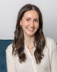 Alexandra Pike's Instagram, Twitter & Facebook