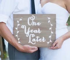 L Endroit Ou Acheter Et Vendre Tout Le Fait Main First Anniversary Pictures Anniversary Pictures Wedding Anniversary Photos