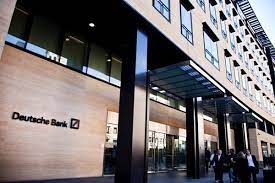 The bank's network spans 58 countries, with over 8,000 employees in the uk alone, making it one of the largest employers in the city of london. Deutsche Bank Konnte Wegen Brexit Hunderte Milliarden Aus London Abziehen Der Aktionar