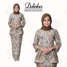 Di pasaran kita dapat menemui beragam model baju yang terbuat dari kain batik. Baju Kurung Kedah Batik Cotton Premium Light Brown Shopee Malaysia