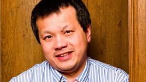 Drag queen or delivery driver: What's your 'side hustle'?