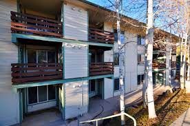 Aspen inn is nestled at the edge of the forest, conveniently on hwy 61 as you come into town from duluth or the twin cities. Aspen Country Inn Apcha Co