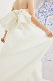 Indira Bow Back Detail Strapless Wedding Dress Alternate Color Ivory Carolina Herrera Bridal Wedding Dress Trends Bow Wedding Dress