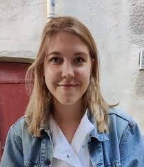 Andrea Wathanaphone's Instagram, Twitter & Facebook