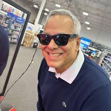 Max Saenz's Instagram, Twitter & Facebook