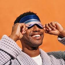 Evelyn Hocking's Instagram, Twitter & Facebook