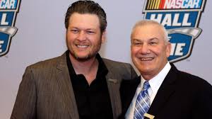 A total of 50 individuals have been inducted into the nascar hall of fame. Dale Jarrett Announces Covid 19 Diagnosis During Tv Show Sportsnet Ca
