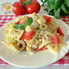 La pasta fredda è il primo piatto ideale per l'estate e potete prepararla in tanti modi diversi: Insalata Di Pasta Fredda Tutto Fa Brodo In Cucina