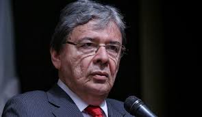 Noticias sobre ministro de defensa: Masacres En Colombia Ministro De Defensa Reconoce Multiples Homicidios Como Masacres Nacional Caracol Radio