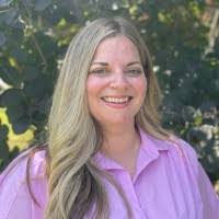 Kelsey Crowell's Instagram, Twitter & Facebook