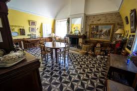 Une corde est un segment qui a pour extrémités deux points d'une courbe 2 x source de recherche. Carmes Couvent Du Xive Siecle