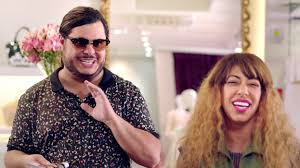 A nova modinha das redes sociais é transformar o rosto de pessoas em versões gráficas similares a personagens de. Os Salafrarios Marcus Majella E Samantha Schmutz Sao Golpistas No Trailer Da Nova Comedia Da Netflix Cinepop