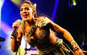 Lyrics for paredao metralhadora by tays reis. Tays Reis Rebate Criticas E Explica Letra De Musica Metralhadora Da Paz