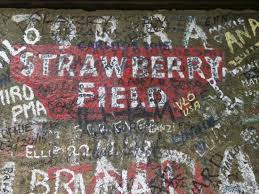 The only place to visit for all your lfc news, videos, history and match information. Pared Del Orfanato Del Ejercito De Salvacion Strawberry Field Hoy Abandonado Picture Of Liverpool Magico Tours Tripadvisor