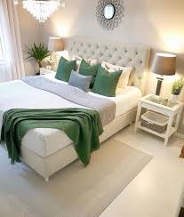 Olivia Jent Interior Design On Instagram Love The Pop Of Green What S Your Favorite Accent Color Babiluvs64 Eleg Home Decor Furniture Home