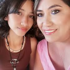 Buenas tardes el día de hoy voy a estar vendiendo elotes y verduras cocidas  aún lado de los salchipulpos apartir de las 5 de la tarde también tendremos  Tostitos preparados