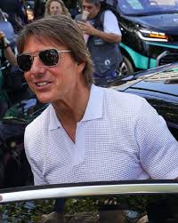 TOM CRUISE