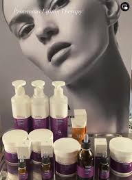 Proteinous Lifting Therapy💜🤍, A Proteinous Lifting Therapy egy  professzionális kozmetikai arckezelés, amely intenzív feszességet és  azonnali „lifting” érzést nyújt. Szignifikánsan javítja a bőr ...