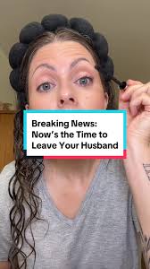 Woman Plays with Hair During Divorce Hearing