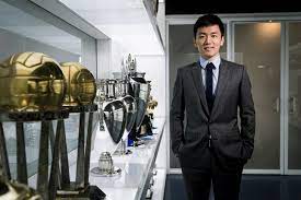 Henüz 26 yaşındaki steven zhang, inter tarihinin 21. Inter You Are Huge Responsibility Steven Zhang This Club Means A Lot To Suning We Are Working Closely With Alibaba To Reach 1b In Revenues Fedenerazzurra