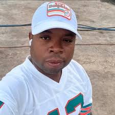 Ron Artest III was his Dad during the Malice at the Palace for Halloween  🤣🔥🔥