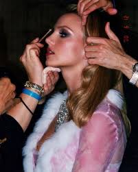 The Secret Diary of a 90's Girl — Britney Spears, Lucky music video (2000) ✨