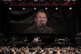 Bruce springsteen to accept the 2021 woody guthrie prize springsteen will be recognized for his work continuing woody's legacy with a virtual event. Sexy Und Lustig Nzz
