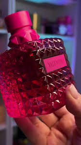 Valentino Born in Roma Pink Perfume Unboxing | Valentino Nuevo Fragrance  Review